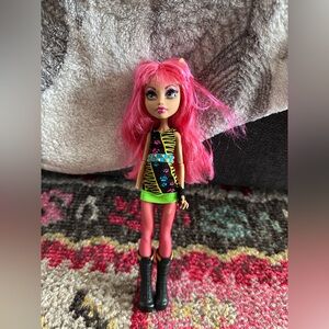 Monster High 13 Wishes Howleen Wolf Doll